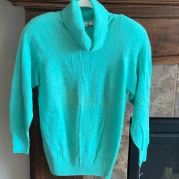 Beautiful teal Aqua angora lambswool vintage turtleneck sweater NWT S - Picture 1 of 6